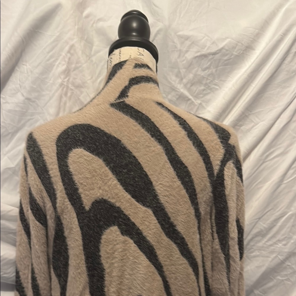 Tan and Black Zebra Pattern Cardigan Sweater - Picture 7 of 12